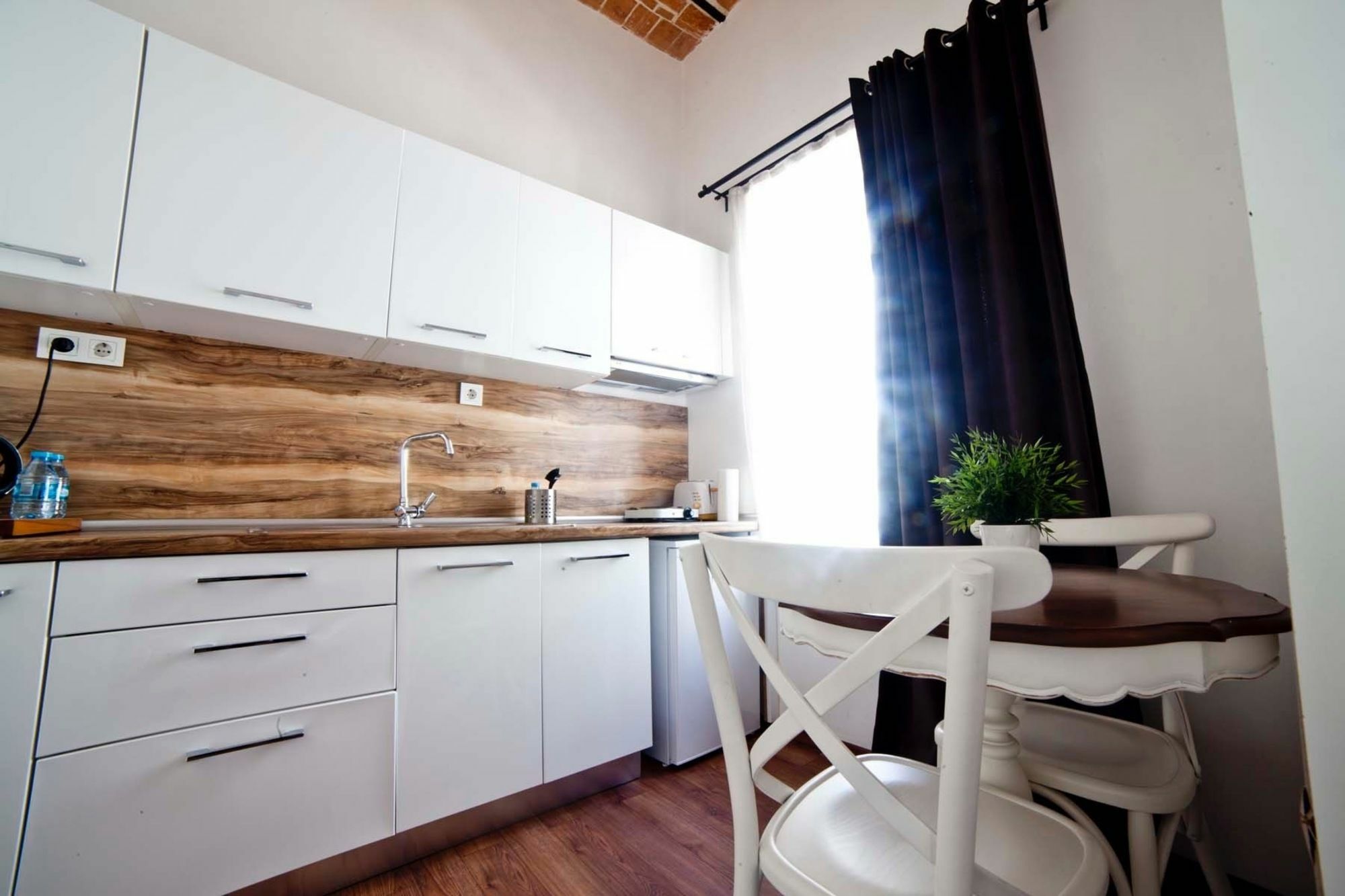 Galata Cicek Suites Istanbul Exterior photo